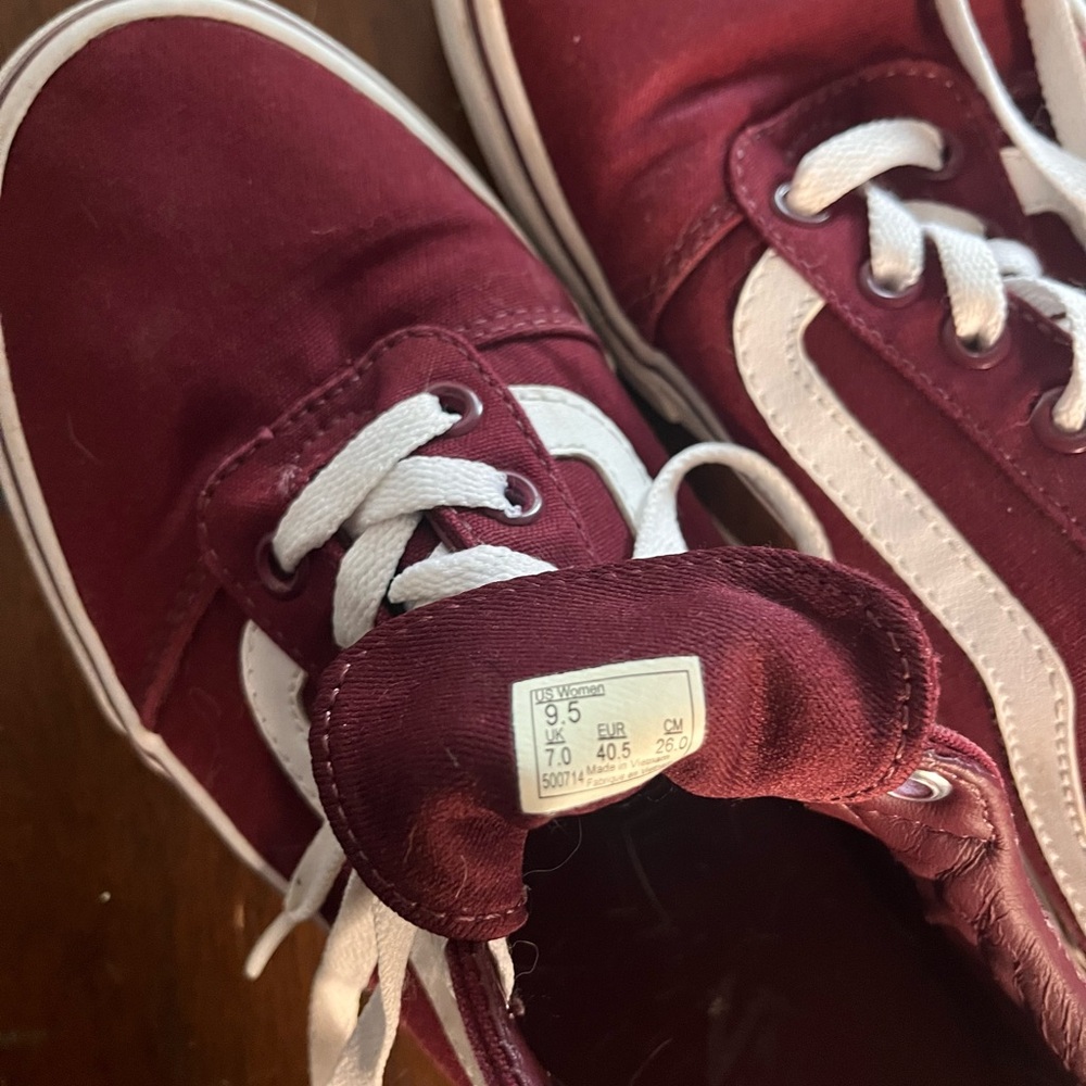 VANS 👟 Maroon Low profile Skate Shoes